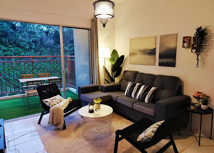 Emerald Avenue Brinchang 8 Guests 3 Bedrooms