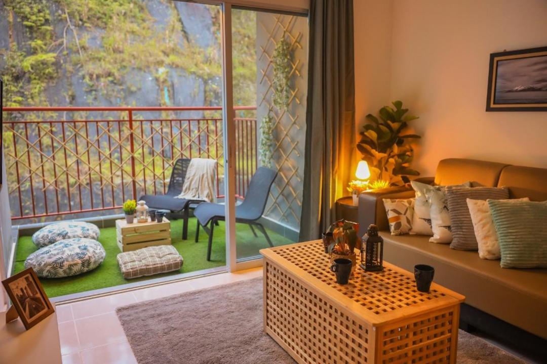 Apartment Emerald Avenue 8 Guests 3 Bedrooms *