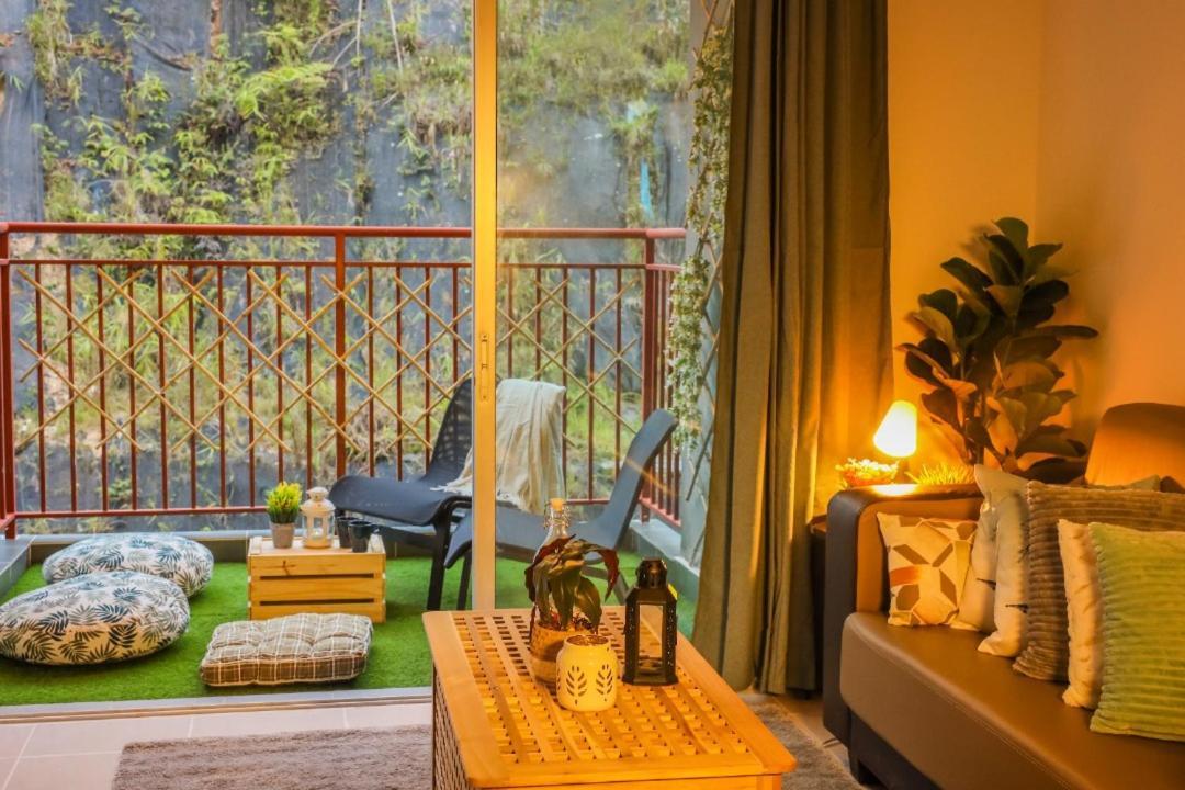 Emerald Avenue 8 Guests 3 Bedrooms Apartment