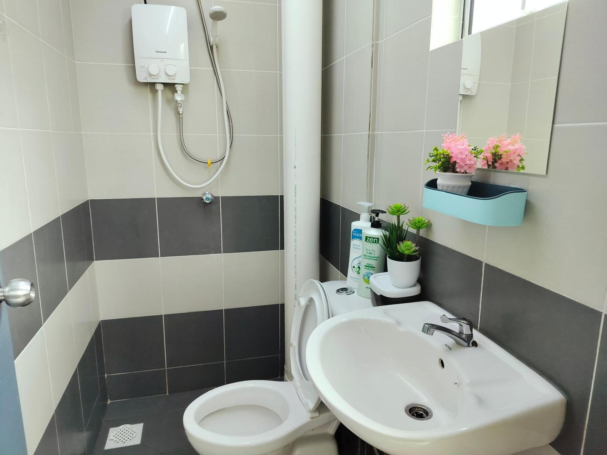 Emerald Avenue 8 Guests 3 Bedrooms Apartment *